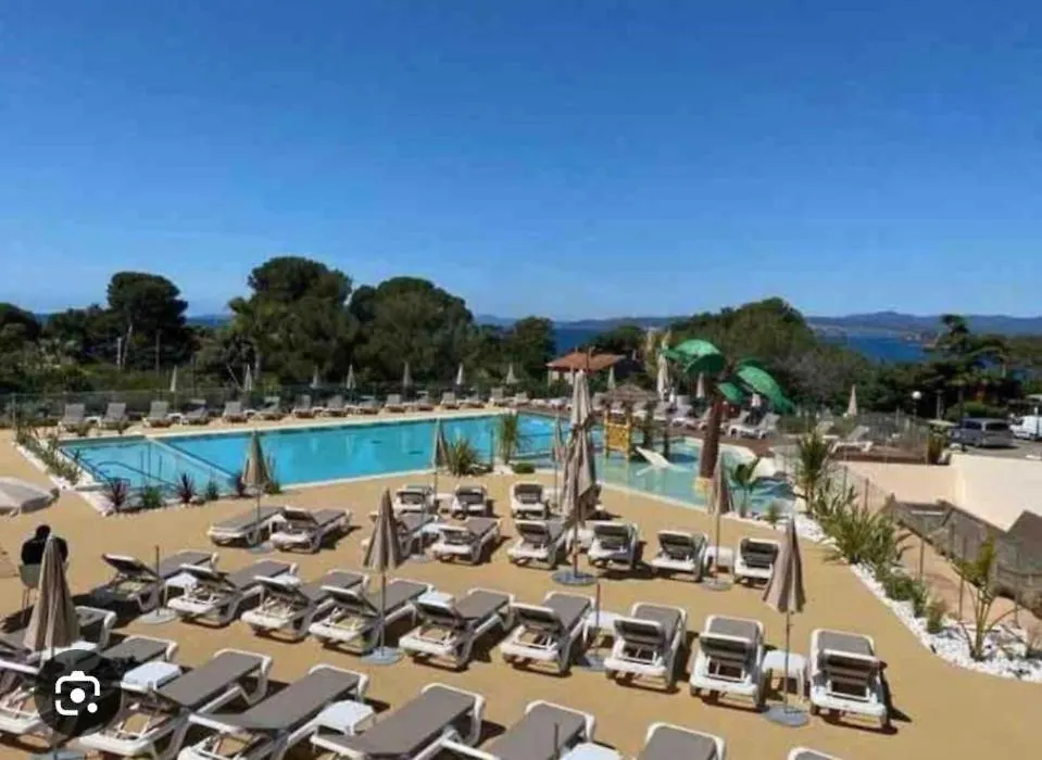 Campsite Mobilhome Neuf A Camping Domaine L'Ile D'Or A Saint Raphael France